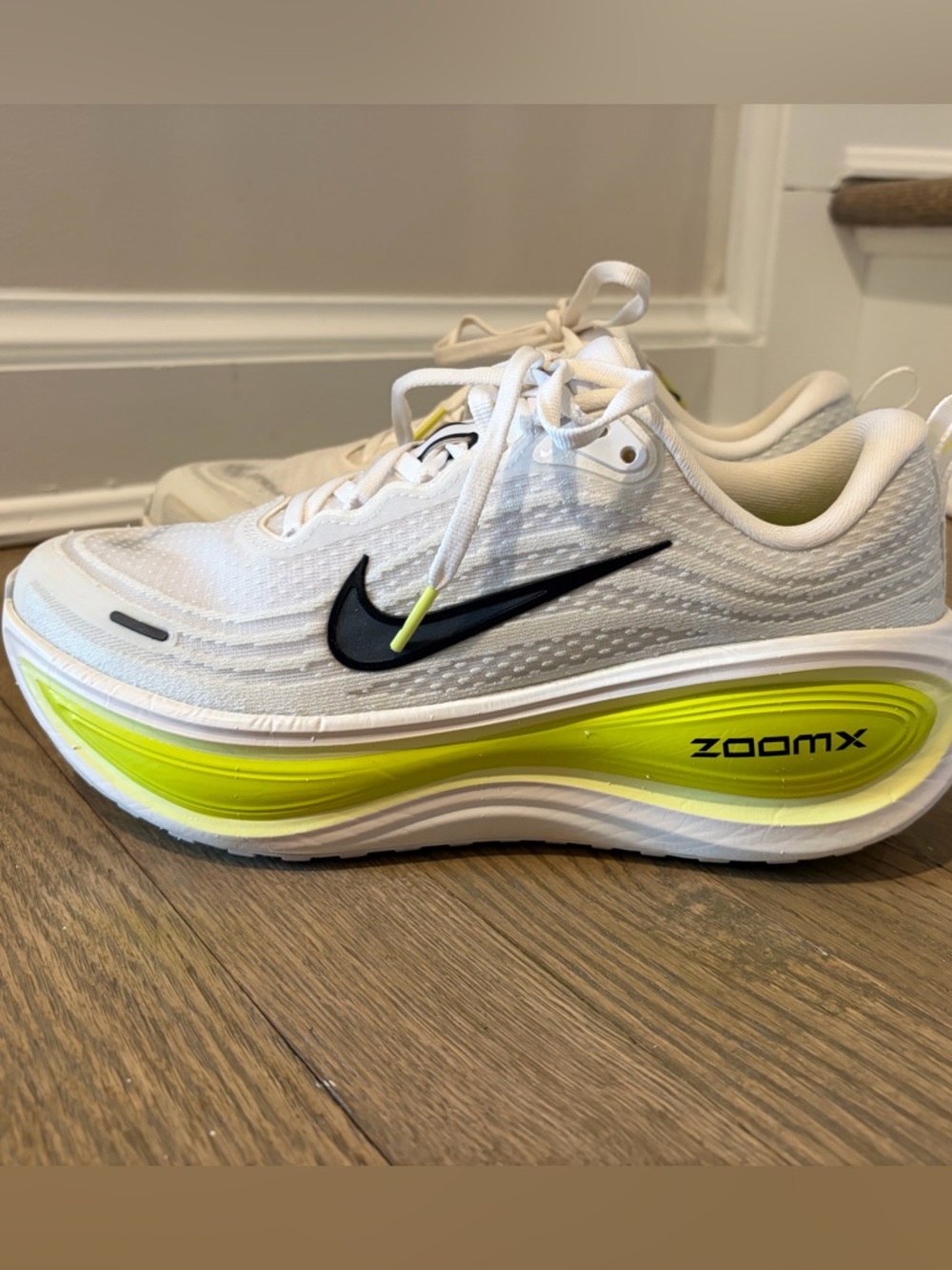 Nike Vomero Plus Running Shoes